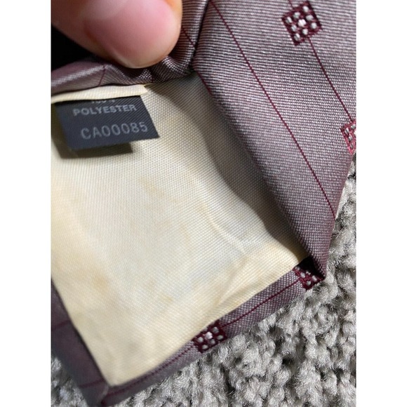 VINTAGE Serge Saint Yves Neck Tie Mens Gray Red Polyester Business Casual FLAW - Picture 6 of 10